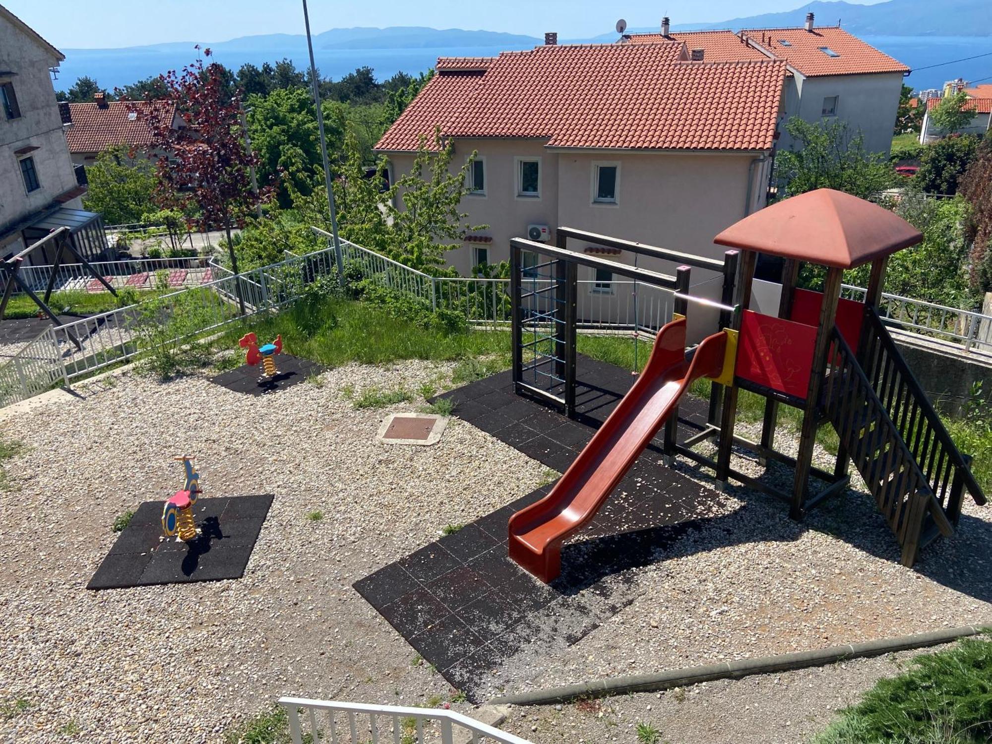 Portview Apartment Rijeka Ngoại thất bức ảnh